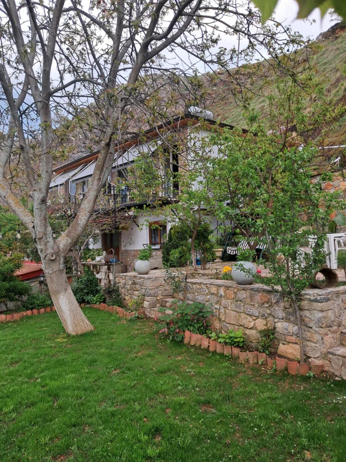Roleo Guest House Lin Exterior photo